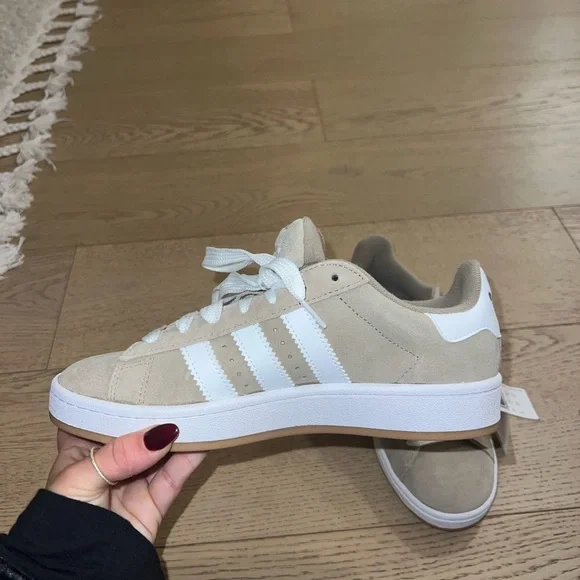 Adidas Women's Campus Beige Sneakers NEW! - Picture 3 of 7